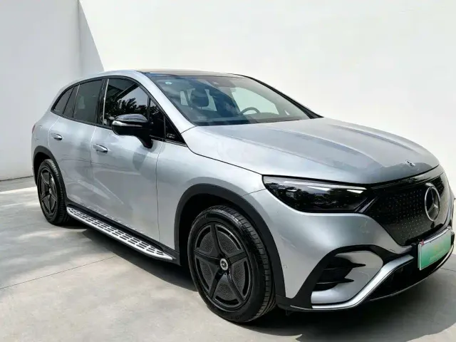 Mercedes-Benz EQE SUV — Фото автомобиля 2