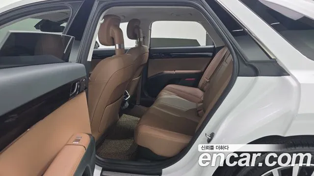 Hyundai Grandeur GN7 — Фото автомобиля 23