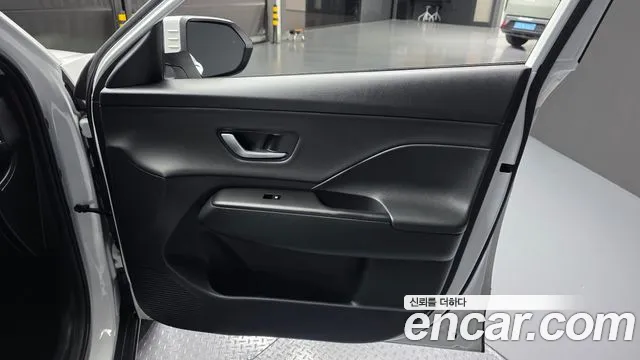 Hyundai Kona — Фото автомобиля 14