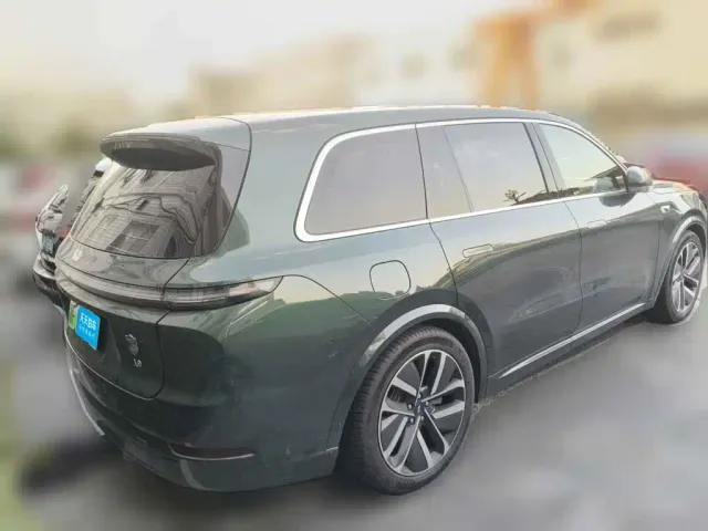 Li Auto L9 — Фото автомобиля 2