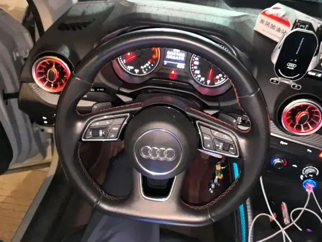 Audi Q2L — Фото автомобиля 15