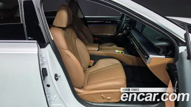 Hyundai Grandeur GN7 — Фото автомобиля 16
