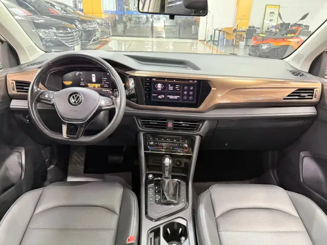 Volkswagen Tharu — Фото автомобиля 12