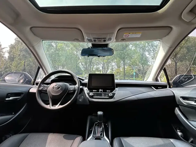 Toyota Corolla — Фото автомобиля 7