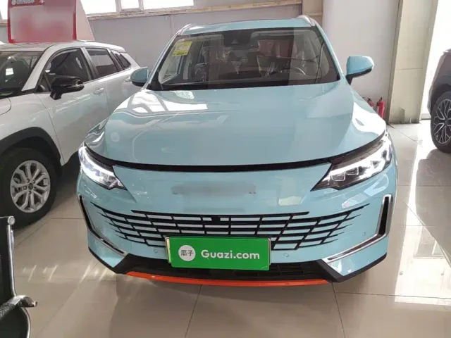 Skyworth Auto HT-i — Фото автомобиля 2