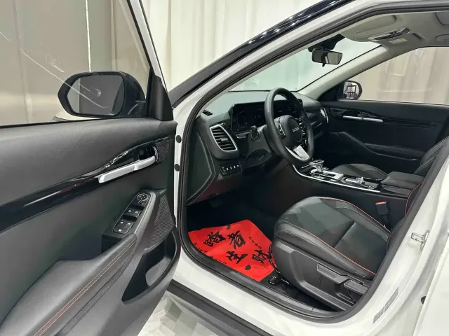 Kia Seltos — Фото автомобиля 10