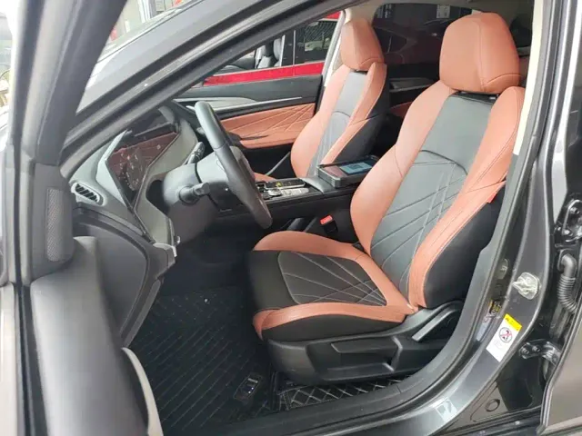 Changan Eado — Фото автомобиля 14