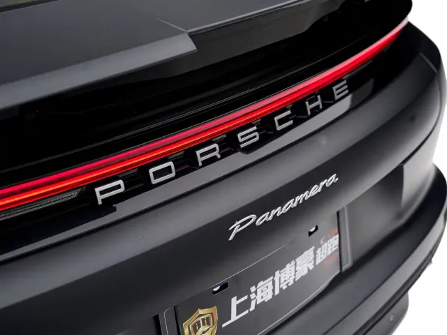 Porsche Panamera — Фото автомобиля 8