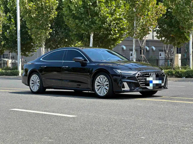 Audi A7L — Фото автомобиля 5