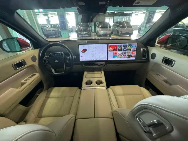 Li Auto L7 — Фото автомобиля 10