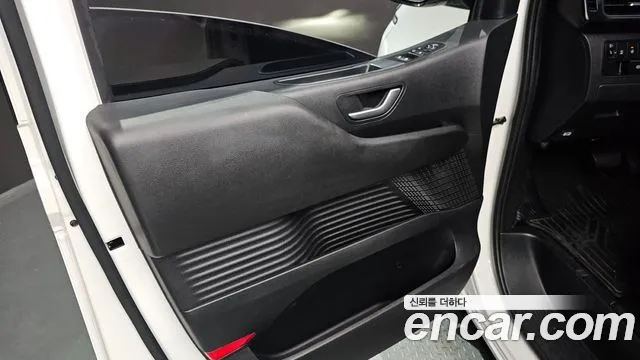 Hyundai Staria Staria Карго 3 места — Фото автомобиля 24