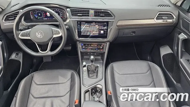 Volkswagen Tiguan — Фото автомобиля 7