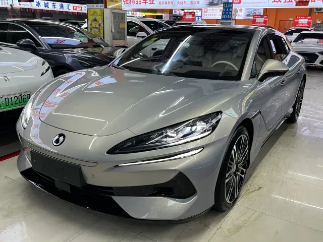 Фотография автомобиля — Denza Z9GT