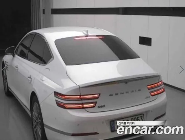 Genesis G80 RG3 — Фото автомобиля 3