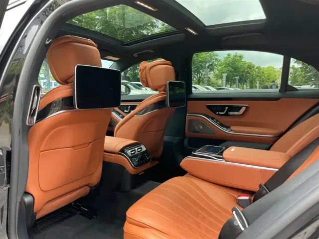 Mercedes-Benz S-Class — Фото автомобиля 13