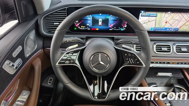 Mercedes-Benz GLE-Class — Фото автомобиля 13