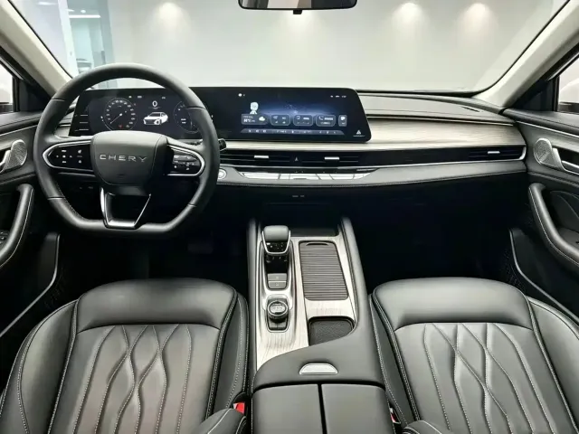 Chery Arrizo 8 — Фото автомобиля 5