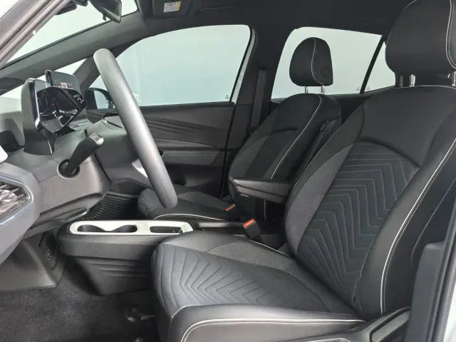 Volkswagen ID.3 — Фото автомобиля 10