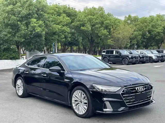 Audi A7L — Фото автомобиля 3