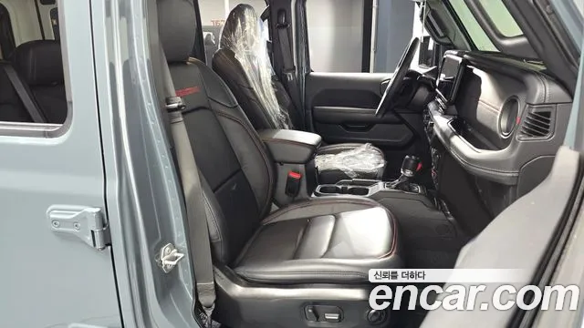 Jeep Wrangler JL — Фото автомобиля 16
