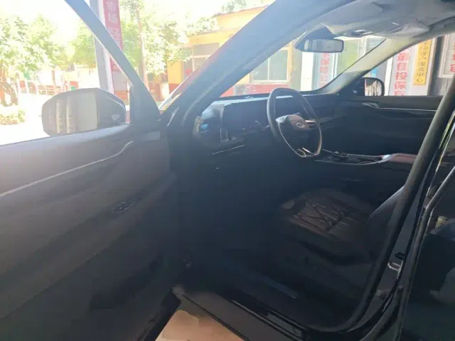 Ford Edge — Фото автомобиля 15