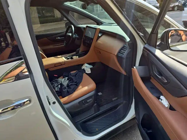 Toyota Vellfire — Фото автомобиля 17
