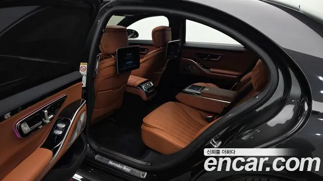Mercedes-Benz S-Class W223 — Фото автомобиля 16