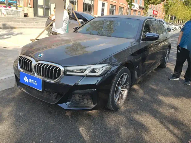 Фотография автомобиля — BMW 5 Series