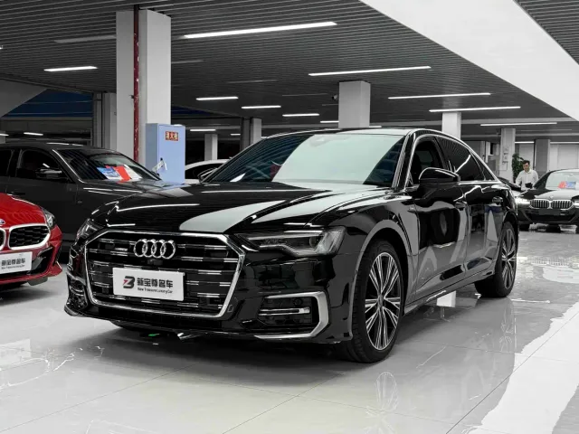 Фотография автомобиля — Audi A6L