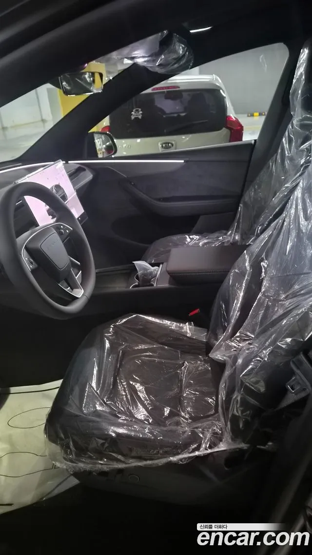 Tesla Model Y — Фото автомобиля 4