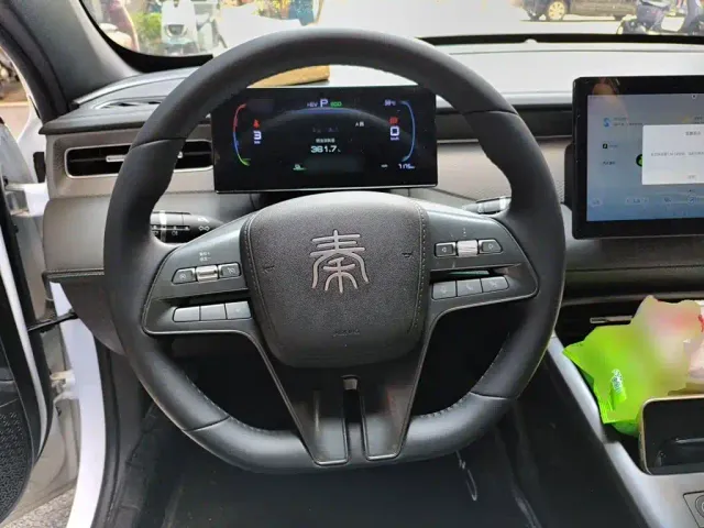 BYD Qin PLUS — Фото автомобиля 10