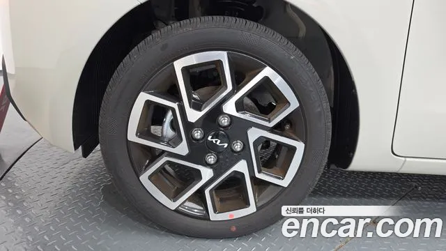 Kia RAY Новый Kia Ray Signature — Фото автомобиля 3