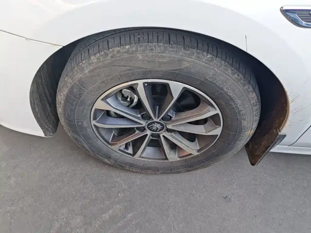 BYD Qin PLUS — Фото автомобиля 22