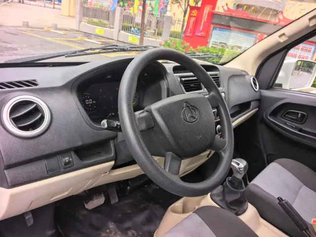 Changan Ruixing EM80 — Фото автомобиля 16