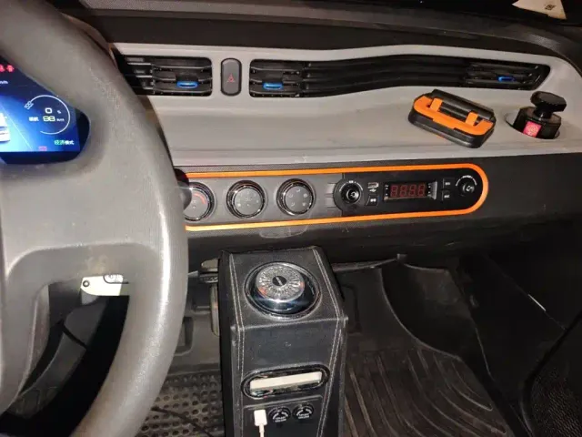 Wuling Hongguang Mini EV — Фото автомобиля 15