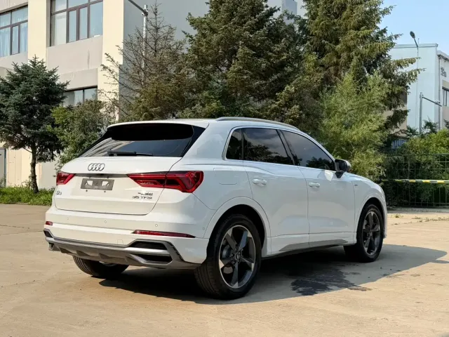 Audi Q3 — Фото автомобиля 5