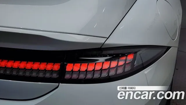 Hyundai Ioniq 6 — Фото автомобиля 8