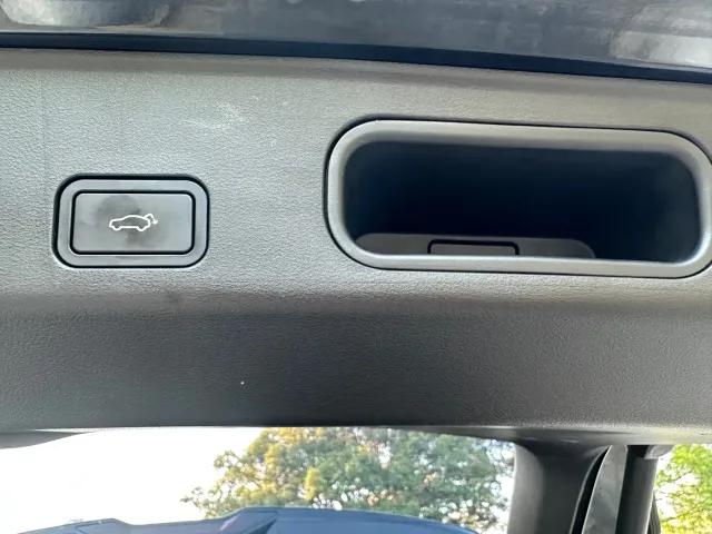 Geely Boyue L — Фото автомобиля 25