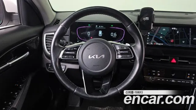 Kia Seltos — Фото автомобиля 12