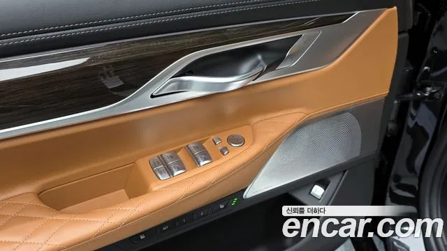 BMW 7 Series — Фото автомобиля 18
