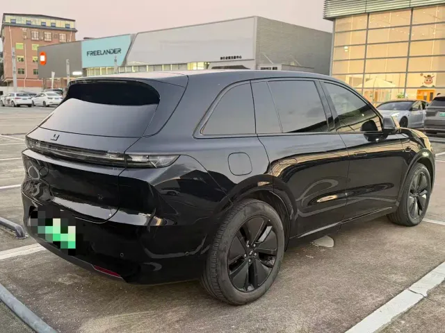 Li Auto L6 — Фото автомобиля 2