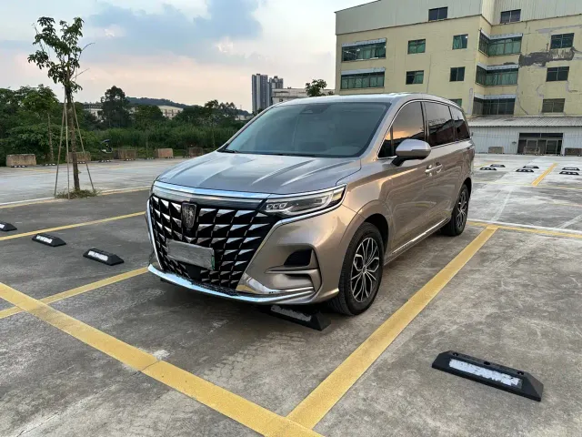 Фотография автомобиля — Roewe iMAX8