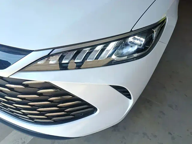 BYD Qin PLUS — Фото автомобиля 23