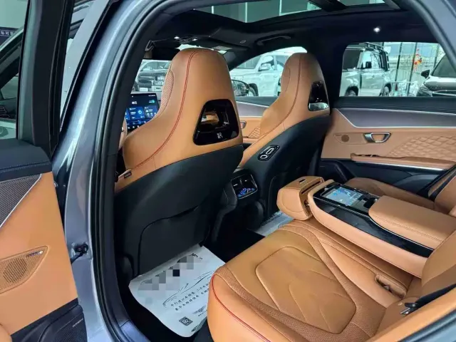 BYD Han 2022 EV Genesis Edition 610KM AWD Premium — Фото автомобиля 6