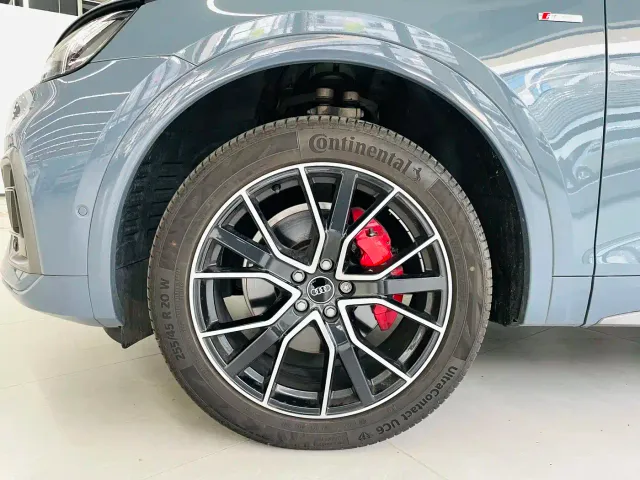 Audi Audi Q5L Sportback 2022 40 TFSI RS Kit Speed Edition — Фото автомобиля 3