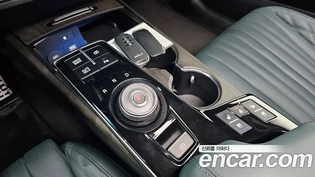 Kia K8 — Фото автомобиля 9