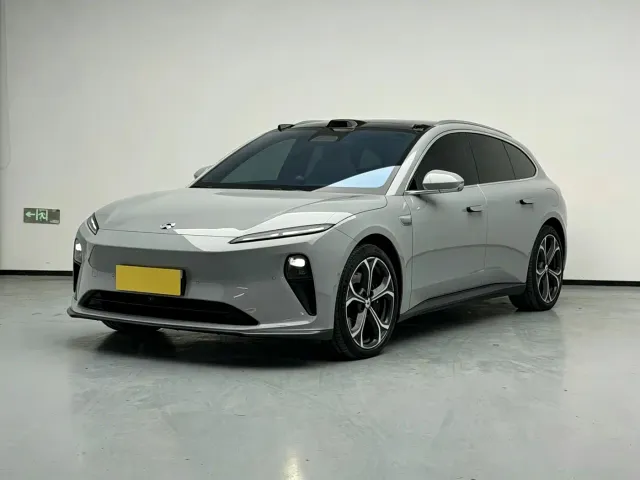 Nio ET5 Touring — Фото автомобиля 2