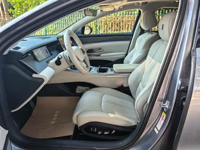 BYD Han L — Фото автомобиля 5