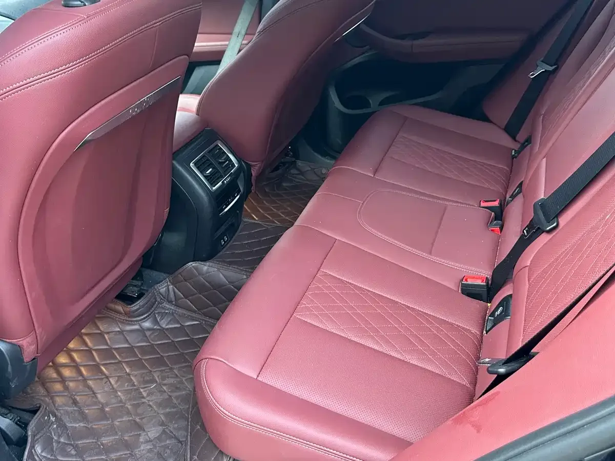 BMW BMW iX3 2023 Pioneer Type — Фото автомобиля 5