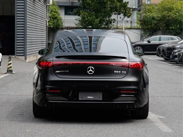 Mercedes-Benz EQS AMG — Фото автомобиля 5